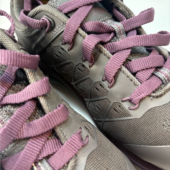 KEEN Utility Women's Vista Energy ESD work shoes carbon fiber safety toe 5w - Picture 7 of 10